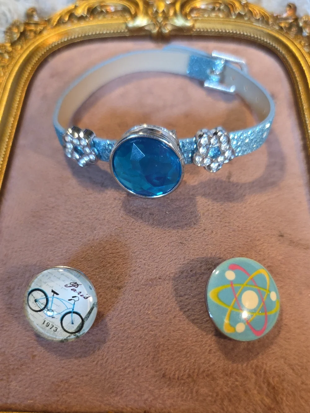 Retro Snap Button Jewelry Set – Blue Glitter Bracelet + 3 Charms!